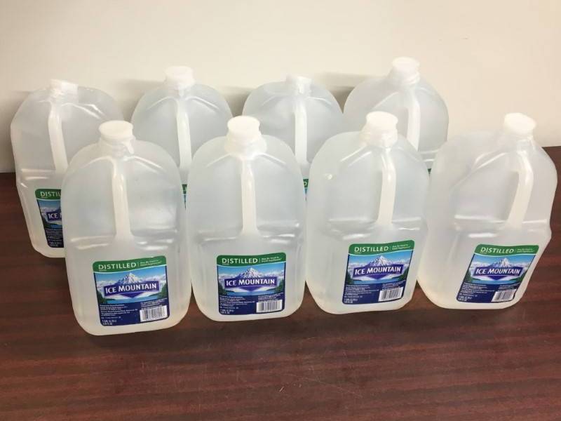 lot 39 image: Distilled Water