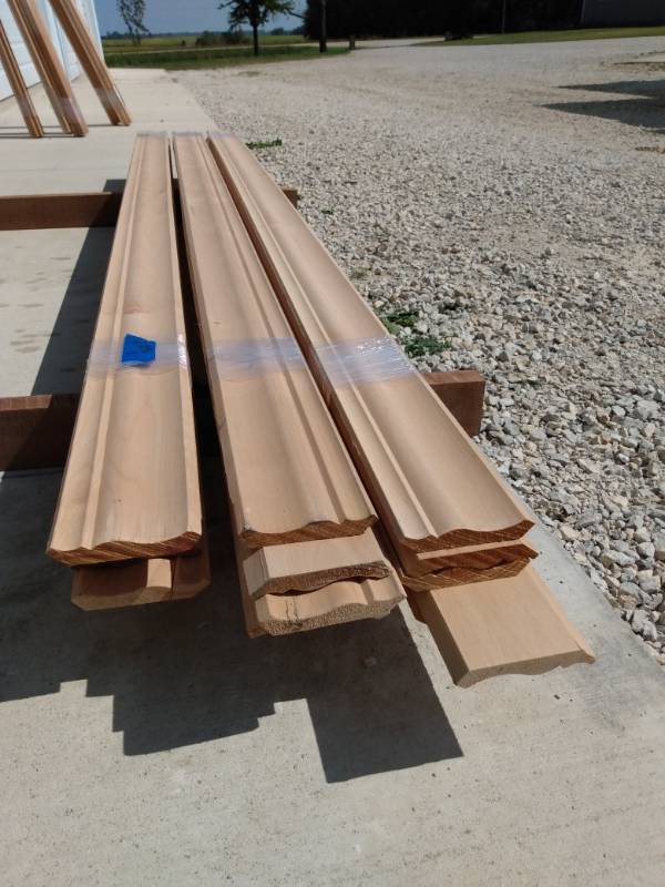 Lot of (15) Alder Large Crown Molding