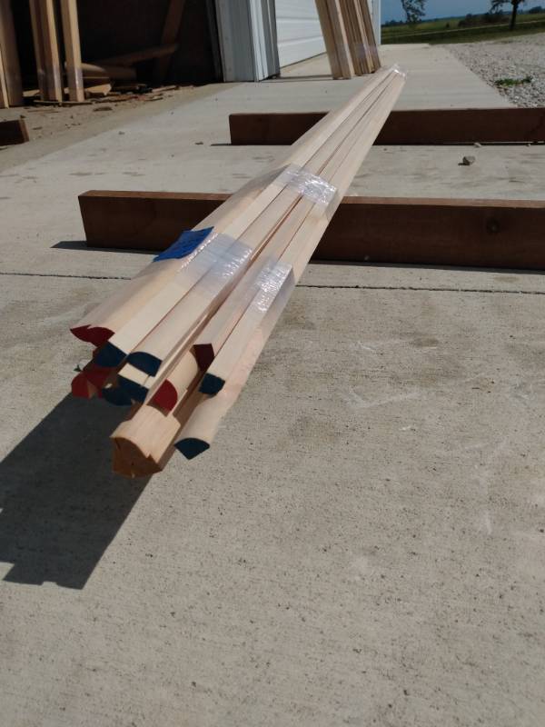 Lot of (25) Maple Shoe Molding
