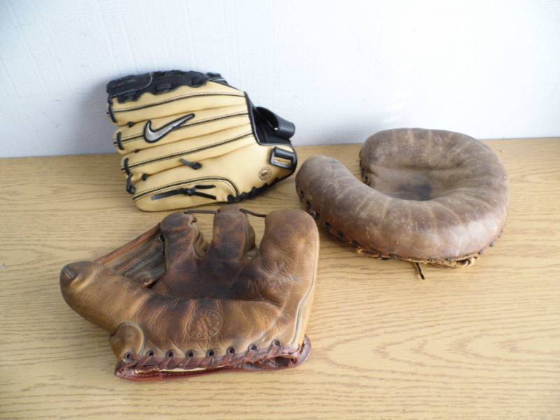 Lot of 3 Baseball Gloves