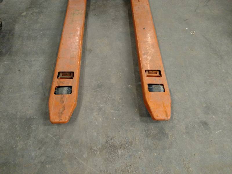 Pallet Jack, Works, Leg Is Bowed...