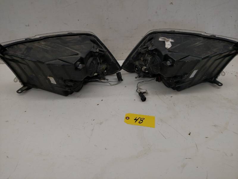 Headlights from 2015 Dodge Ram Pick...