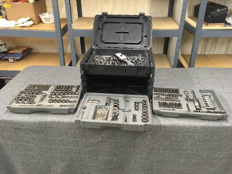 lot 132 image: Tool Box W Socket Wrenches & Wrenches