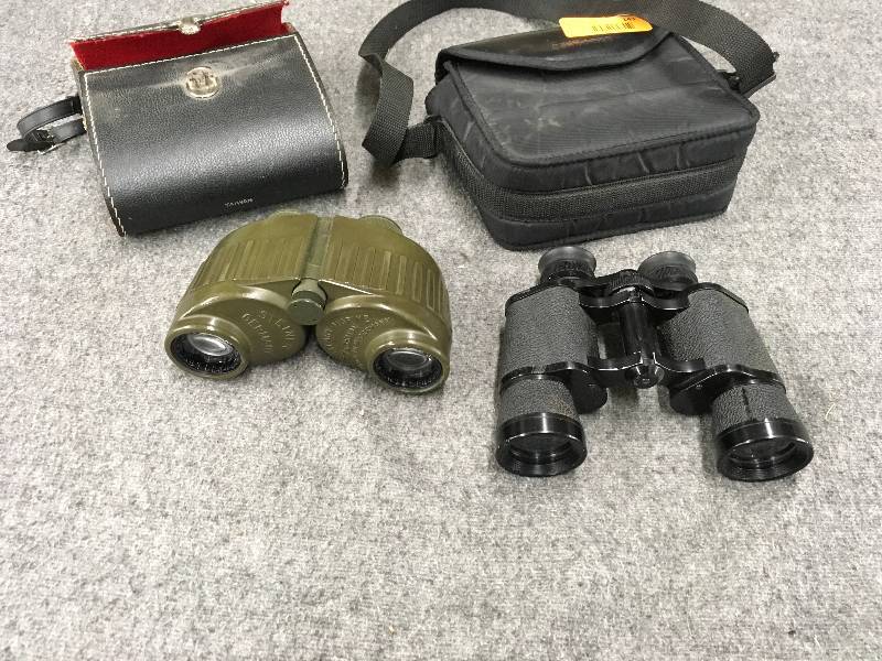 lot 141 image: Binoculars