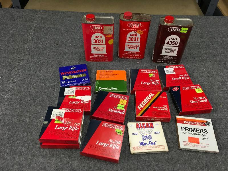 lot 149 image: Misc Primers & Smokeless Powder