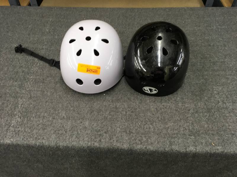 lot 169 image: Bicycle Helmets