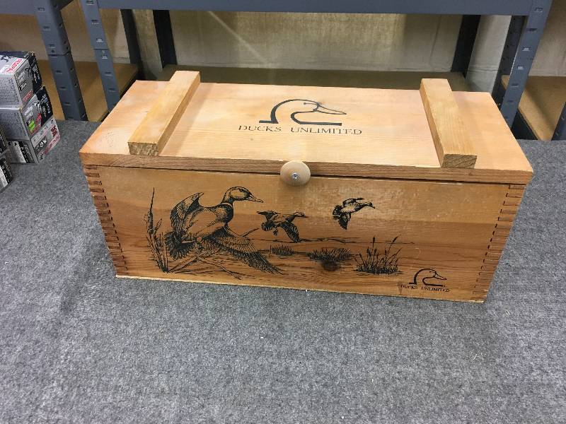 lot 172 image: Ducks Unlimited Ammo Crate