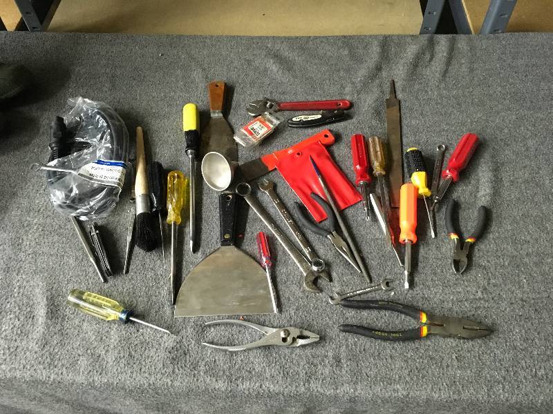 lot 235 image: Misc Tools