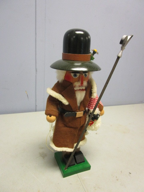 lot 301 image: SHEPHERD NUTCRACKER