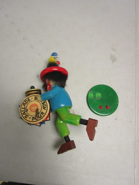 lot 310 image: STEINBACH ONE MAN BAND SMOKER
