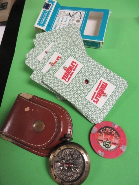 lot 327 image: TIMBER CREEK POCKET WATCH CASINO CARDS AND CHIP