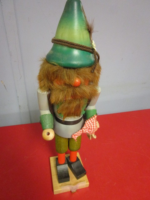 lot 307 image: CHRISTIAN ULBRICHT MOUNTAINEER NUTCRACKER