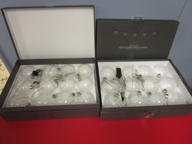 lot 332 image: FROST GLOBE STRING LIGHTS - GUIRLANDE LUMINEUSE STARRY LIGHT