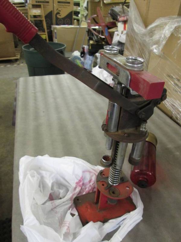 lot 30 image: Shell Reloader...