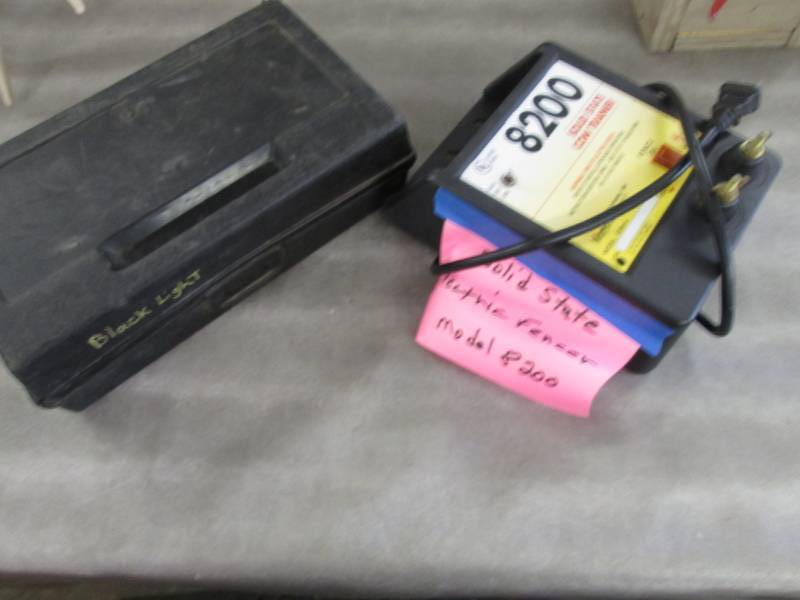 lot 40 image: Black Light, Electric Cow Fencer...