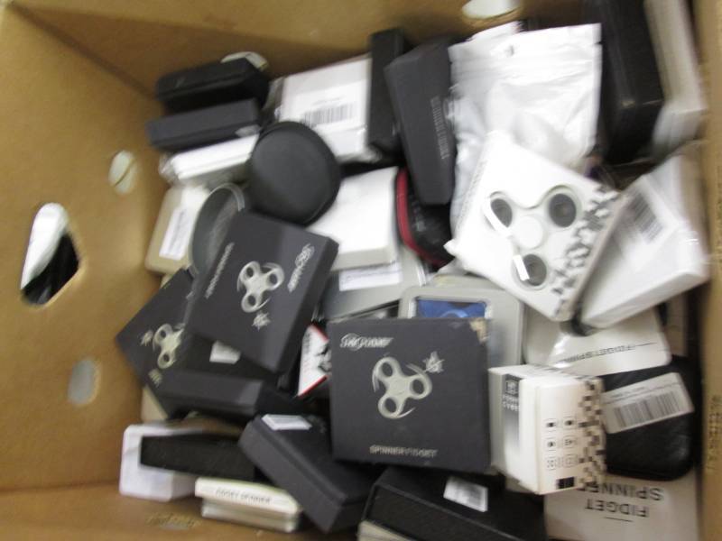 lot 130 image: Large Lot Assorted Fidget Spinners...