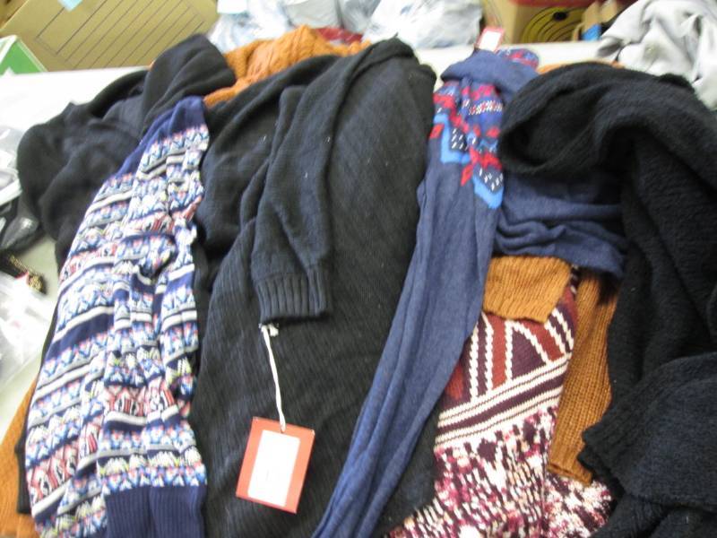 lot 150 image: 10 Ladies NWT Sweaters & Sweater Dr...