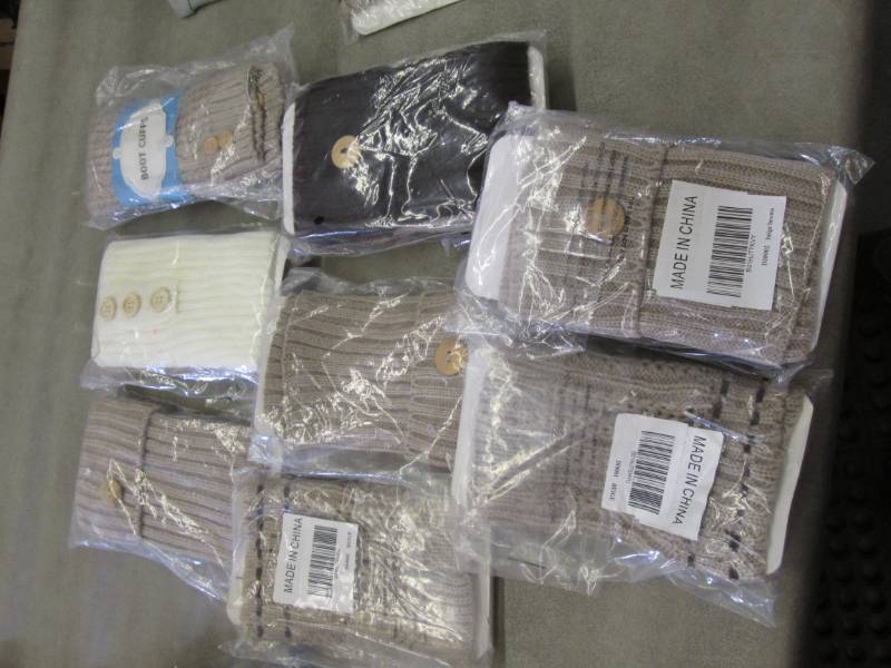 lot 158 image: 8 Pr Boot Socks...