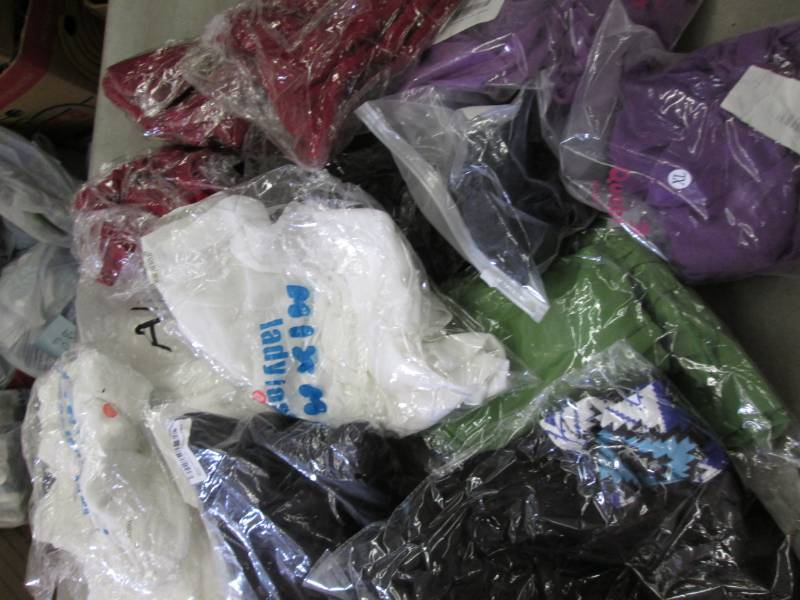 lot 171 image: 12 New  Assorted Ladies Clothing I...
