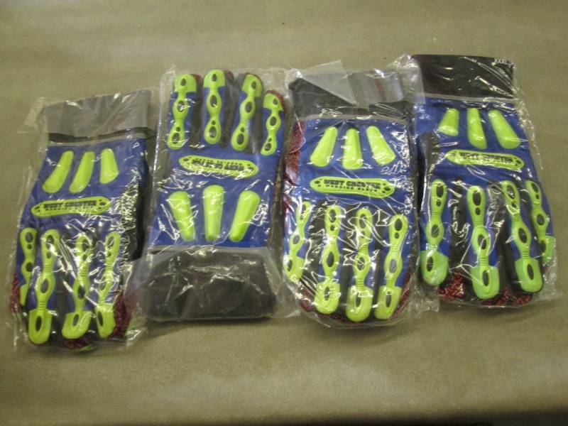 lot 183 image: 4 pr XXXL Work Gloves...
