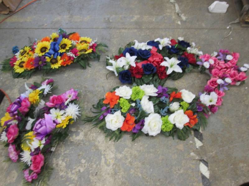 lot 216 image: 5 Headstone Sprays, 1 Memorial Cros...