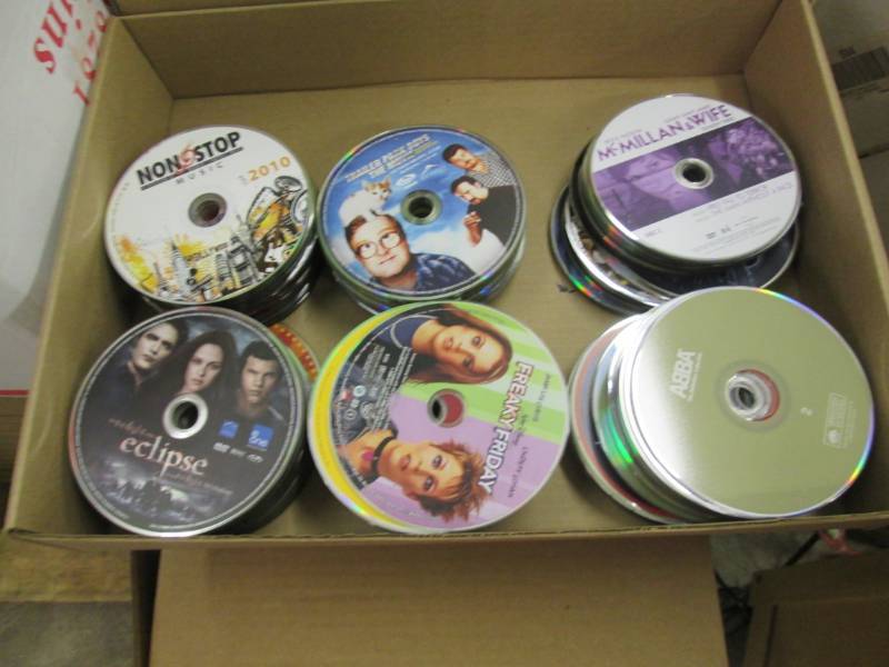 lot 222 image: Approx. 200 CDsDVDs without cases...