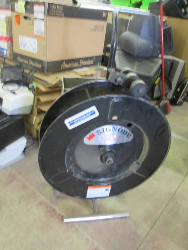 lot 227 image: Signode Pallet Bander...