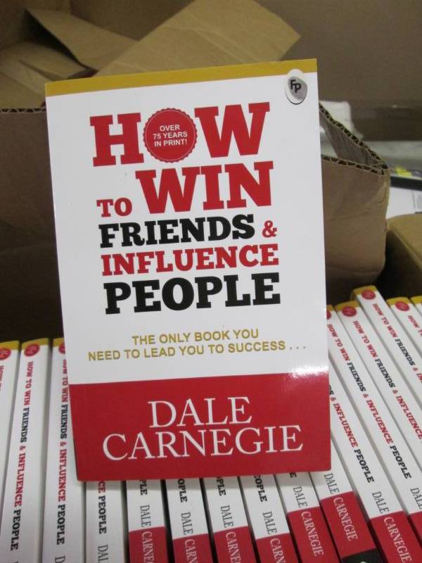 lot 247 image: 20 Dale Carnegie  How to Win Frien...