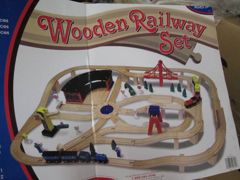 lot 35 image: Wooden Railway Set...