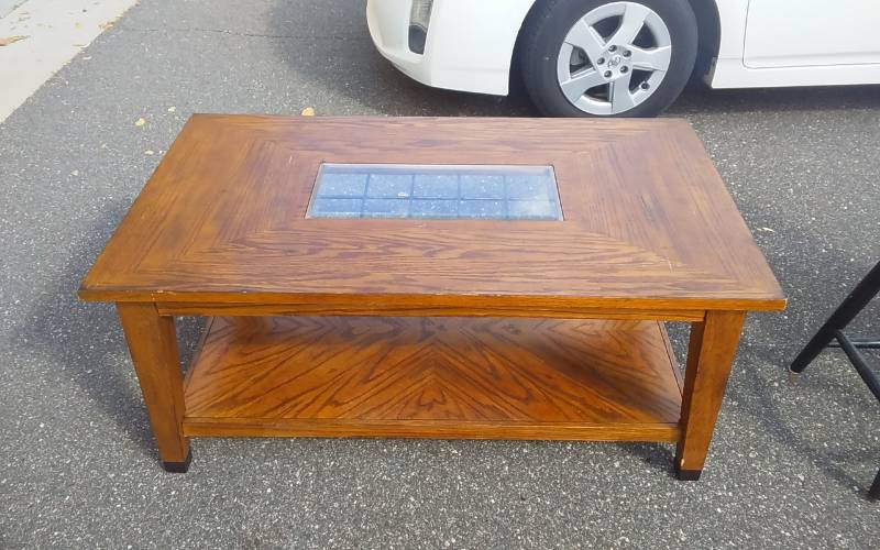 lot 39 image: Coffee Table With Glass Insert 48x28x20