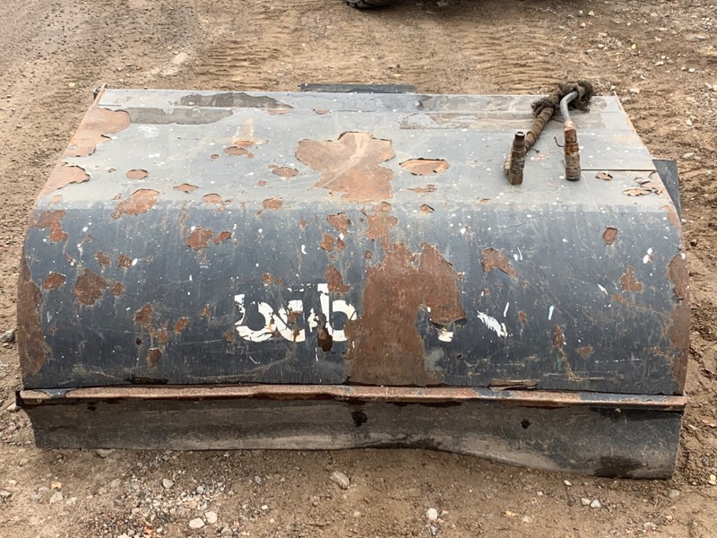 lot 1 image: Bobcat Commercial Hydraulic Skid-Loader Sweeper Bucket