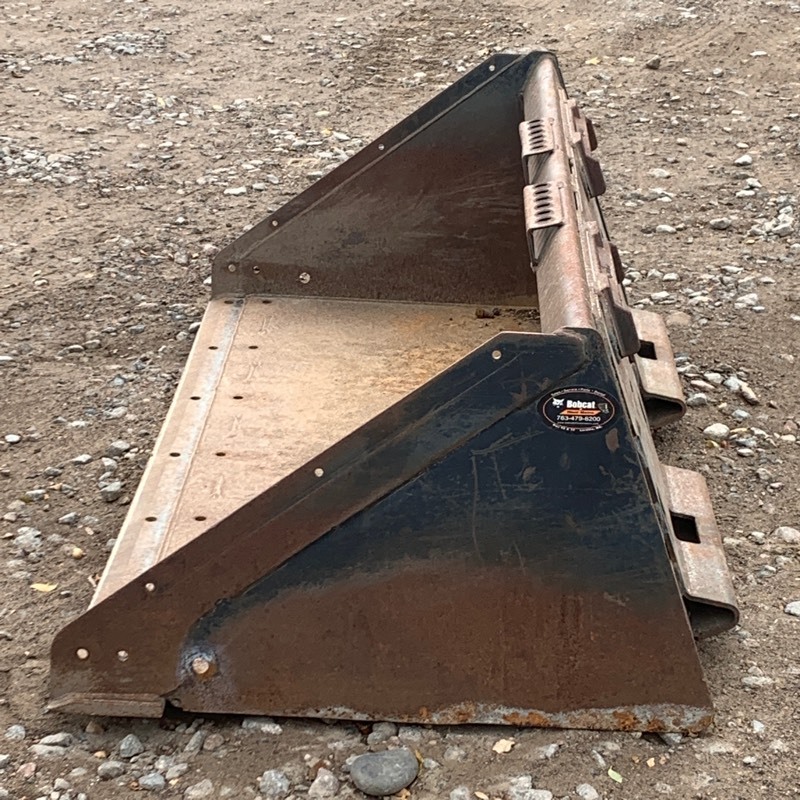 lot 3 image: Bobcat Skid-Loader Excavation Bucket