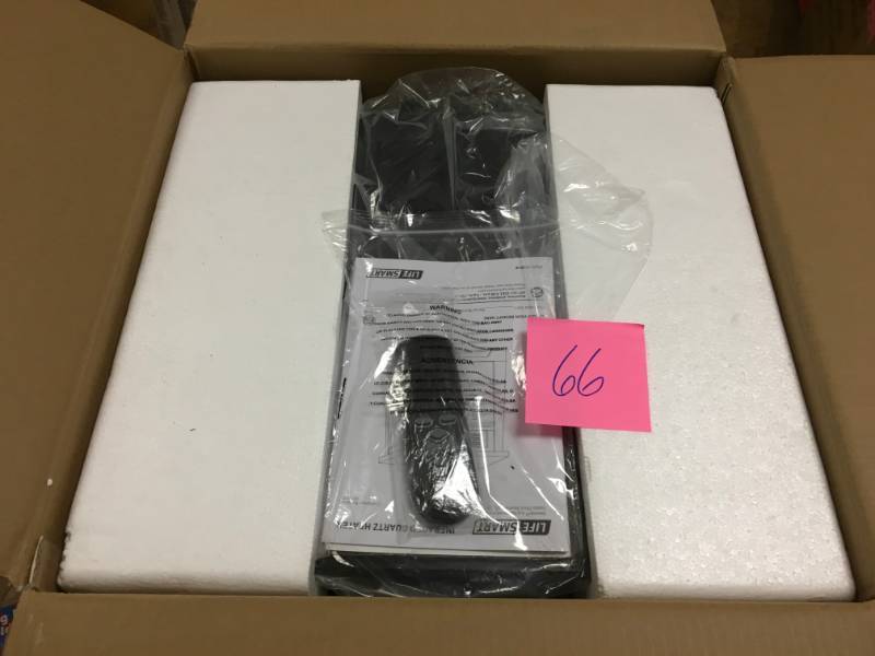 lot 66 image: Lifesmart 1500-Watt 6 Element Wood Infrared Portable Heater USED  in good condition