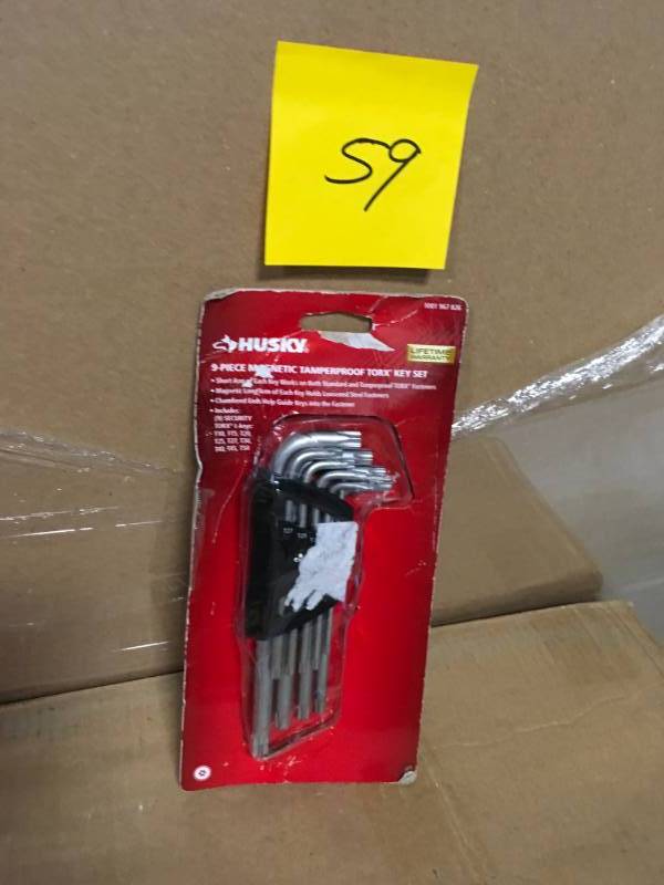 lot 59 image: Husky Magnetic Tamperproof TORX L-Key Set (9-Piece) in good condition