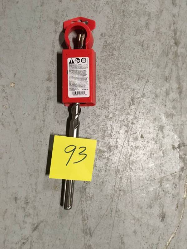 Bosch Wild-bore 34  X 8 X 13 SDS Max Rotary Hammer Drill Bit HC5030 in good condition