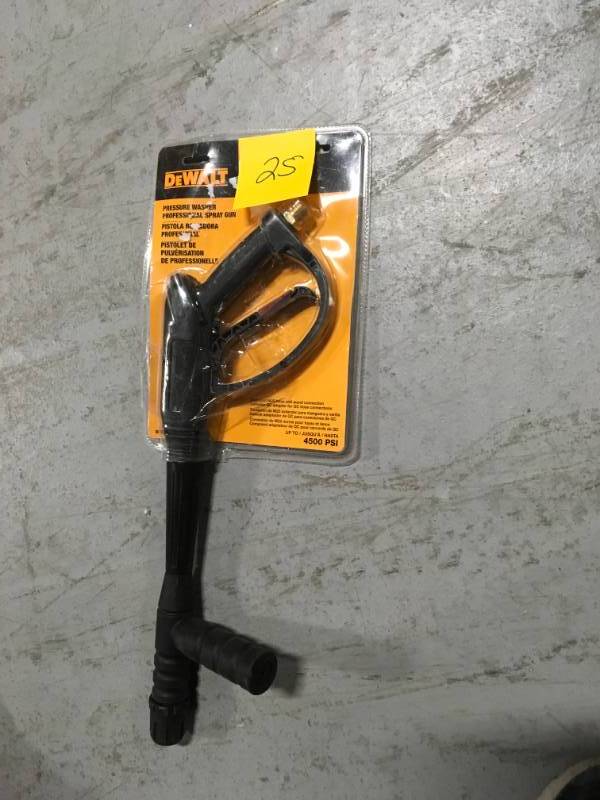 lot 25 image: DEWALT 4500 PSI Spray Gun with Adaptor  in good condition