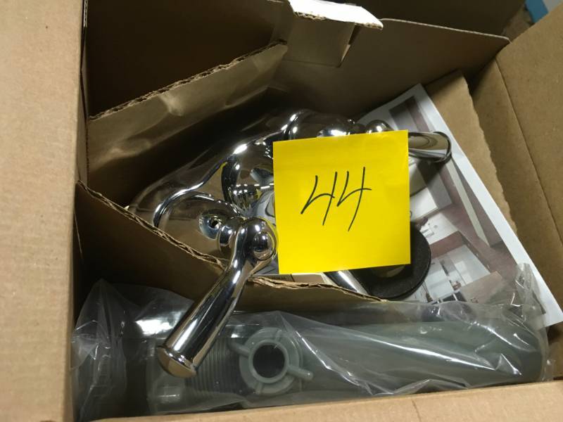 lot 44 image: Banbury 4 in. Centerset 2-Handle Low-Arc Bathroom Faucet in Chrome  in good condition