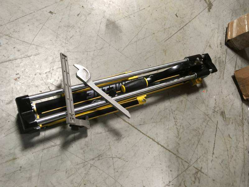 lot 62 image: QEP 24 in. Professional Slimline Tile Cutter in good condition