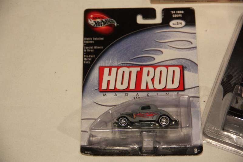 lot 40 image: Various Die Cast Car Lot  9 Items