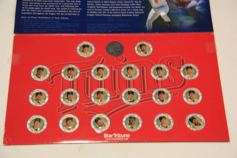 lot 81 image: 2005 Minnesota Twins Star Tribune Medallion Complete Set