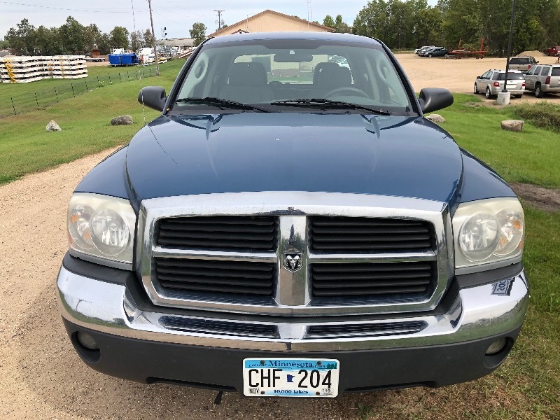 2005 Dodge Dakota 4x4 -No Reserve-
