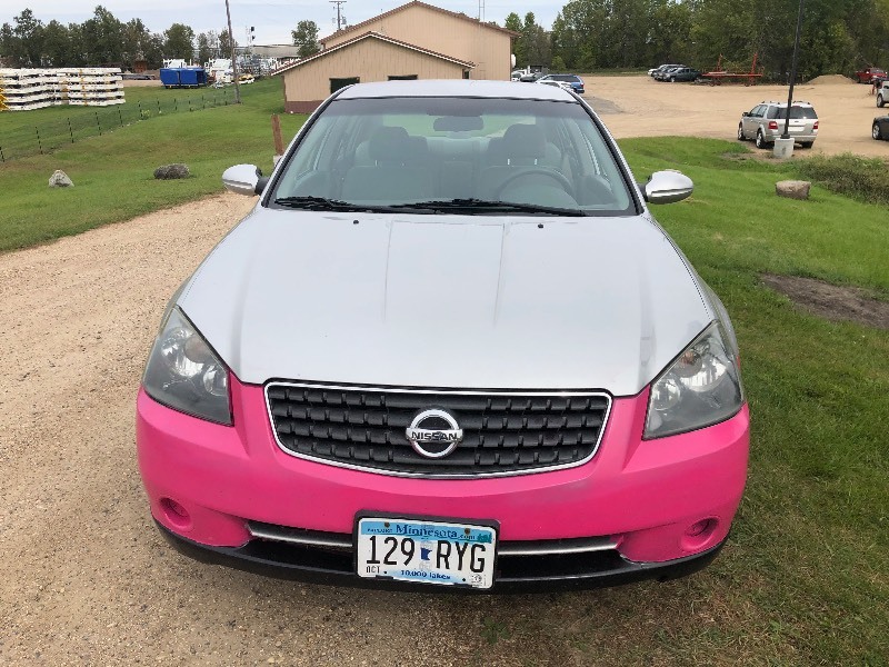 2005 Nissan Altima -No Reserve-