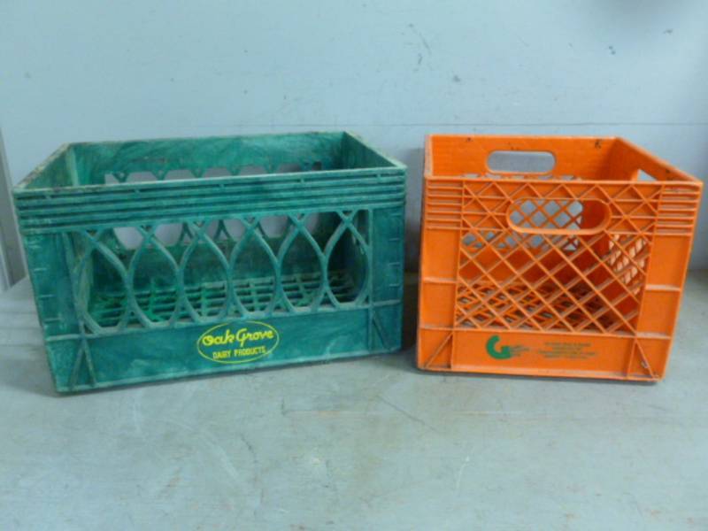 lot 28 image: Dairy Crates