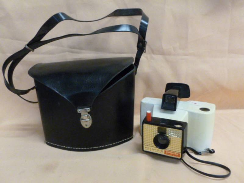 lot 62 image: Vintage Camera