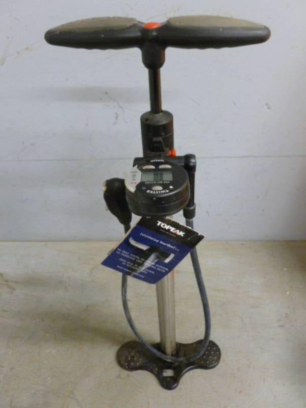 lot 119 image: Air Pump