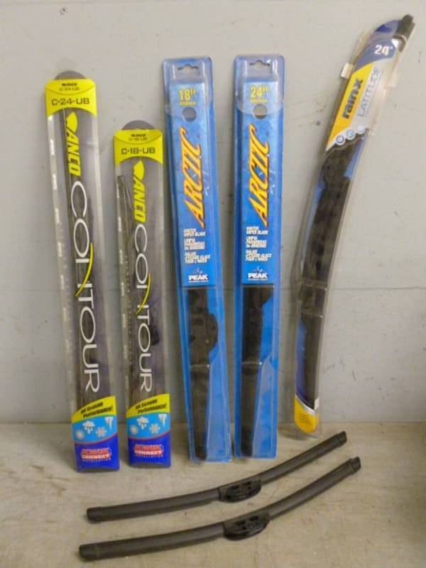 lot 124 image: New Windshield Wipers