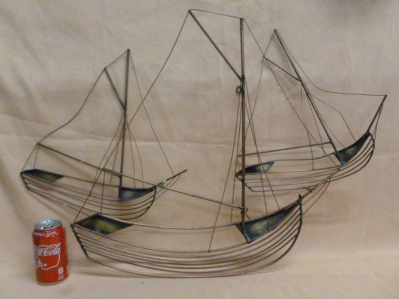 lot 139 image: Decorative