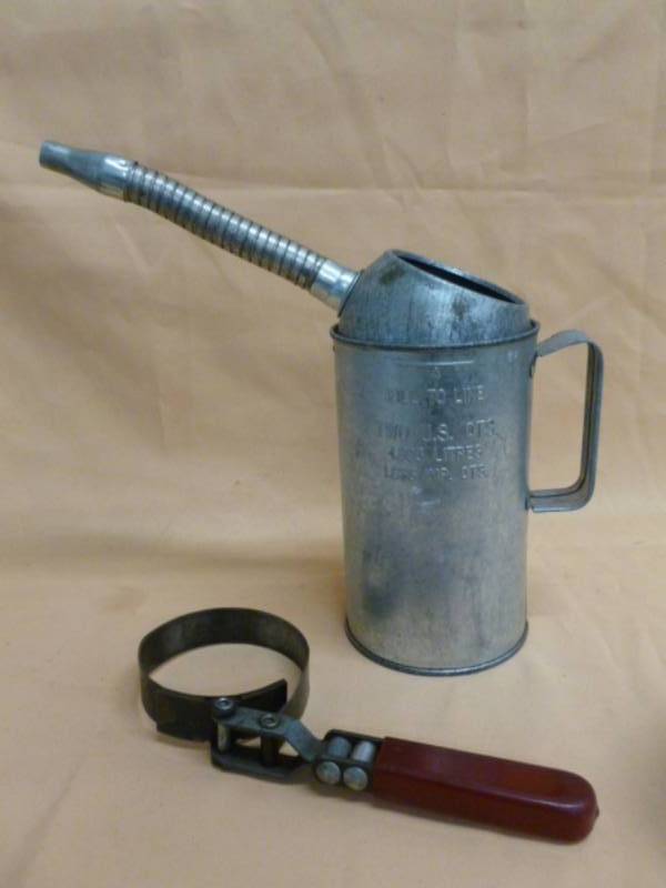 lot 142 image: Oil Can