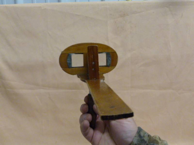 lot 144 image: Antique Stereo Viewer