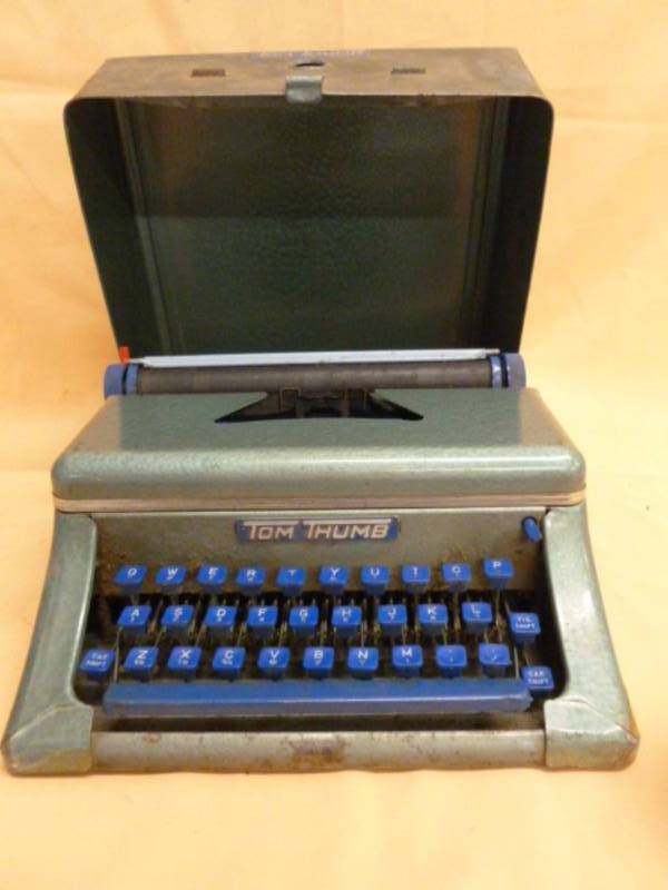 lot 151 image: Vintage Typewriter
